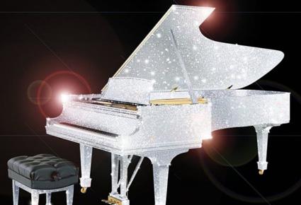 بيانو كريستالروك من Swarovski